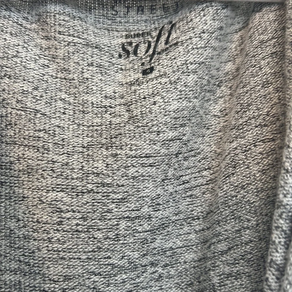 Comfort and Style with This Soho NY&C Jumper/Romper! 🌟size:  small/very cozy - Picture 4 of 4